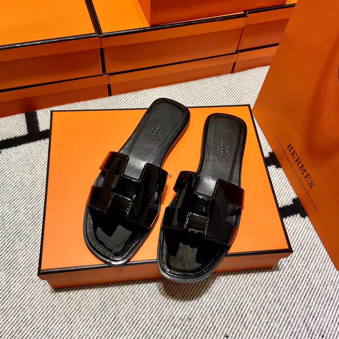 에르메스 올수공 오란 슬리퍼 샌들 페이던트 36